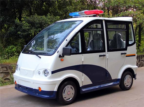 4座封闭巡逻车